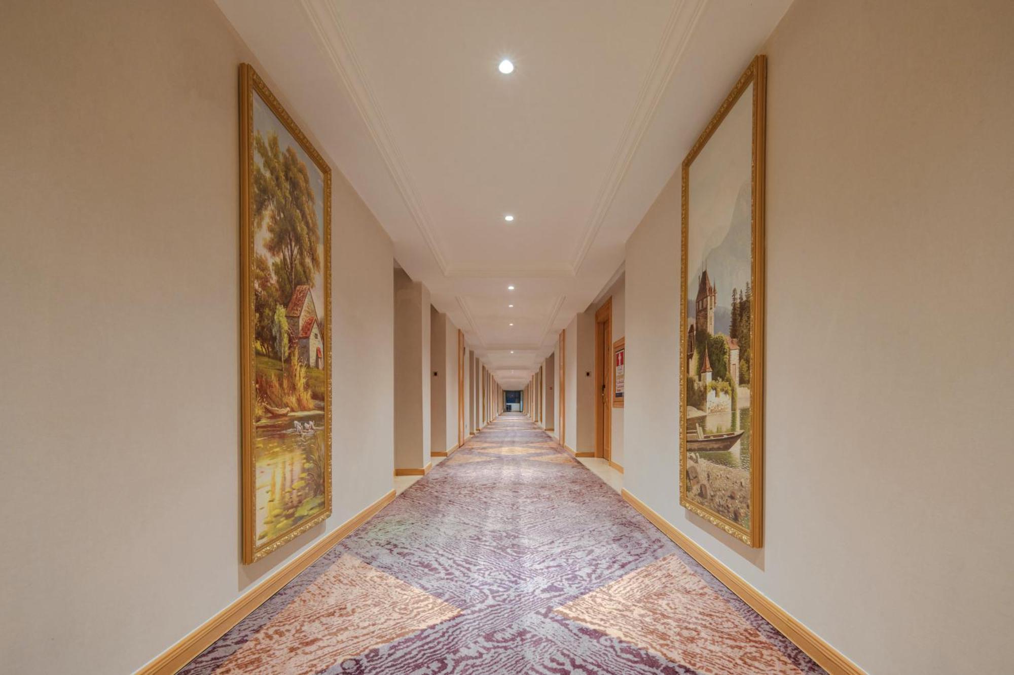 Vienna Hotel Shenzhen Fuyong Subway Station ภายนอก รูปภาพ