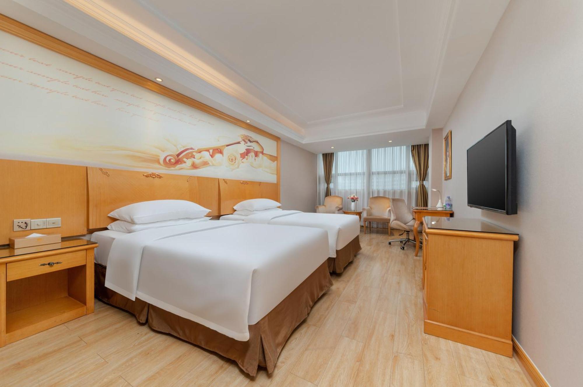 Vienna Hotel Shenzhen Fuyong Subway Station ภายนอก รูปภาพ