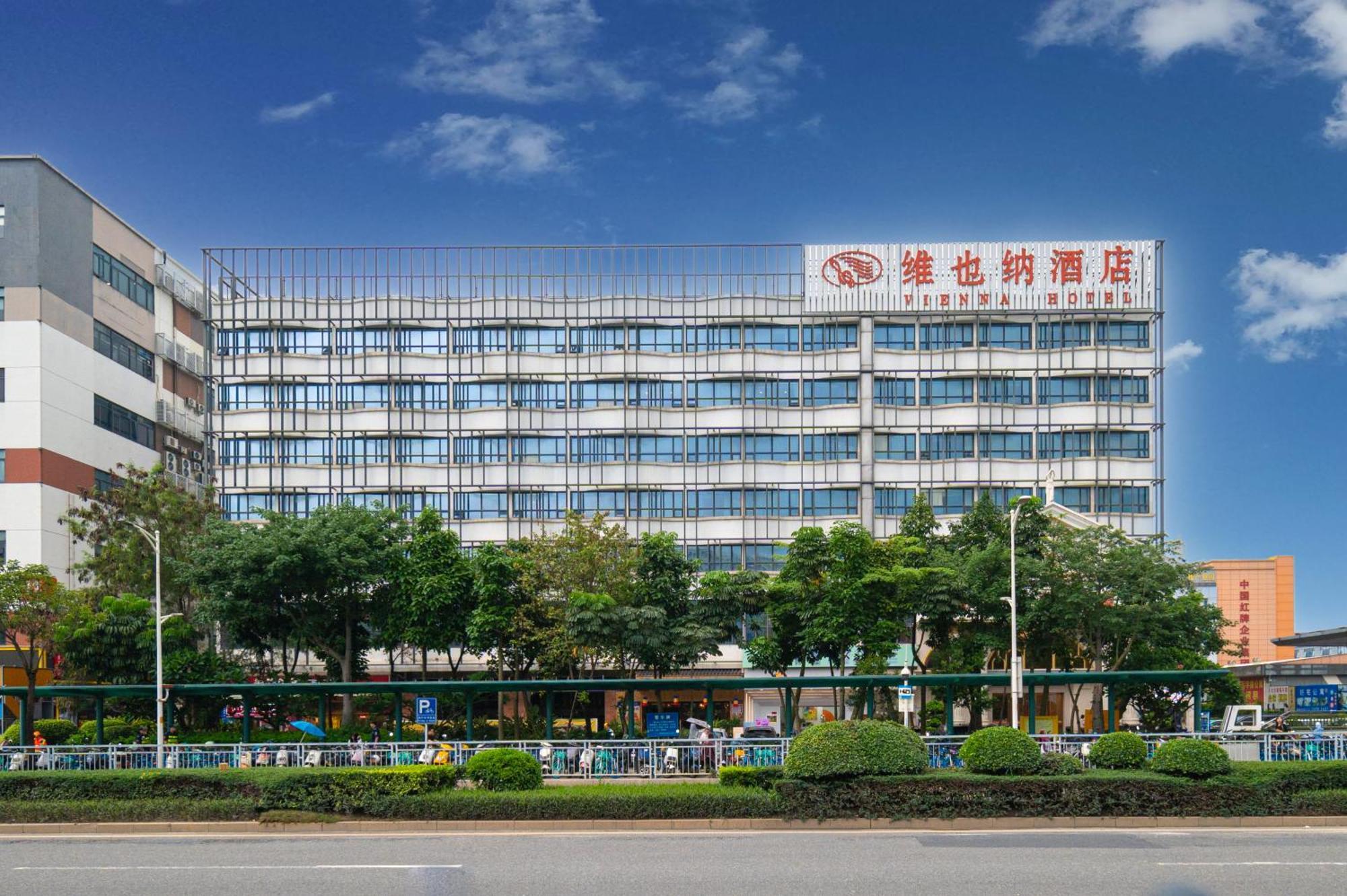 Vienna Hotel Shenzhen Fuyong Subway Station ภายนอก รูปภาพ